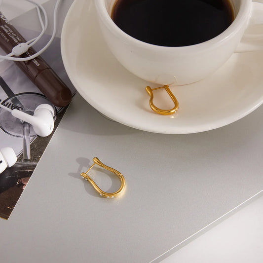 Brinco feminino de argola formato U dourado estilo minimalista